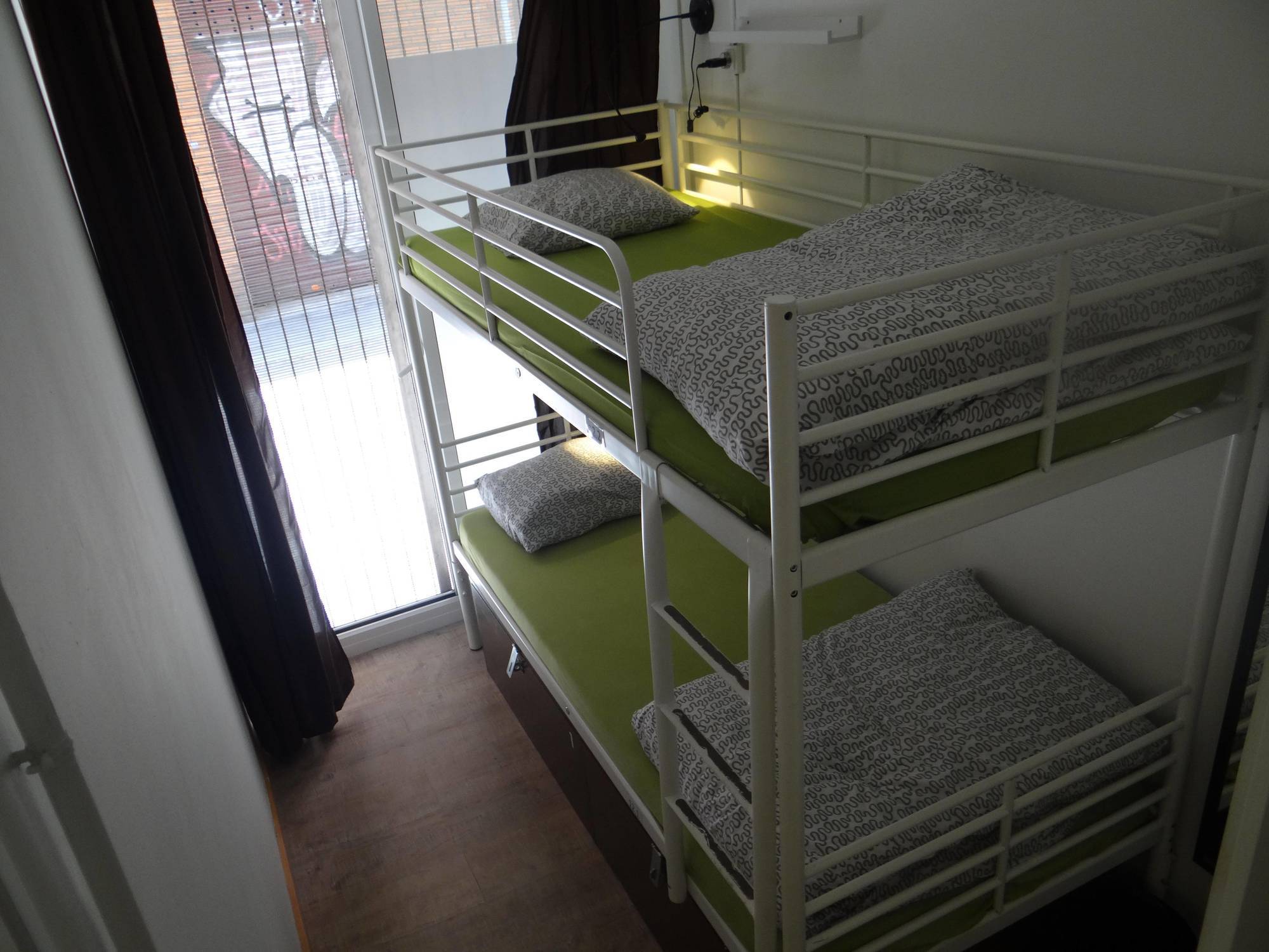 Gracia City Hostel Barcelona Exteriér fotografie A bunk bed
