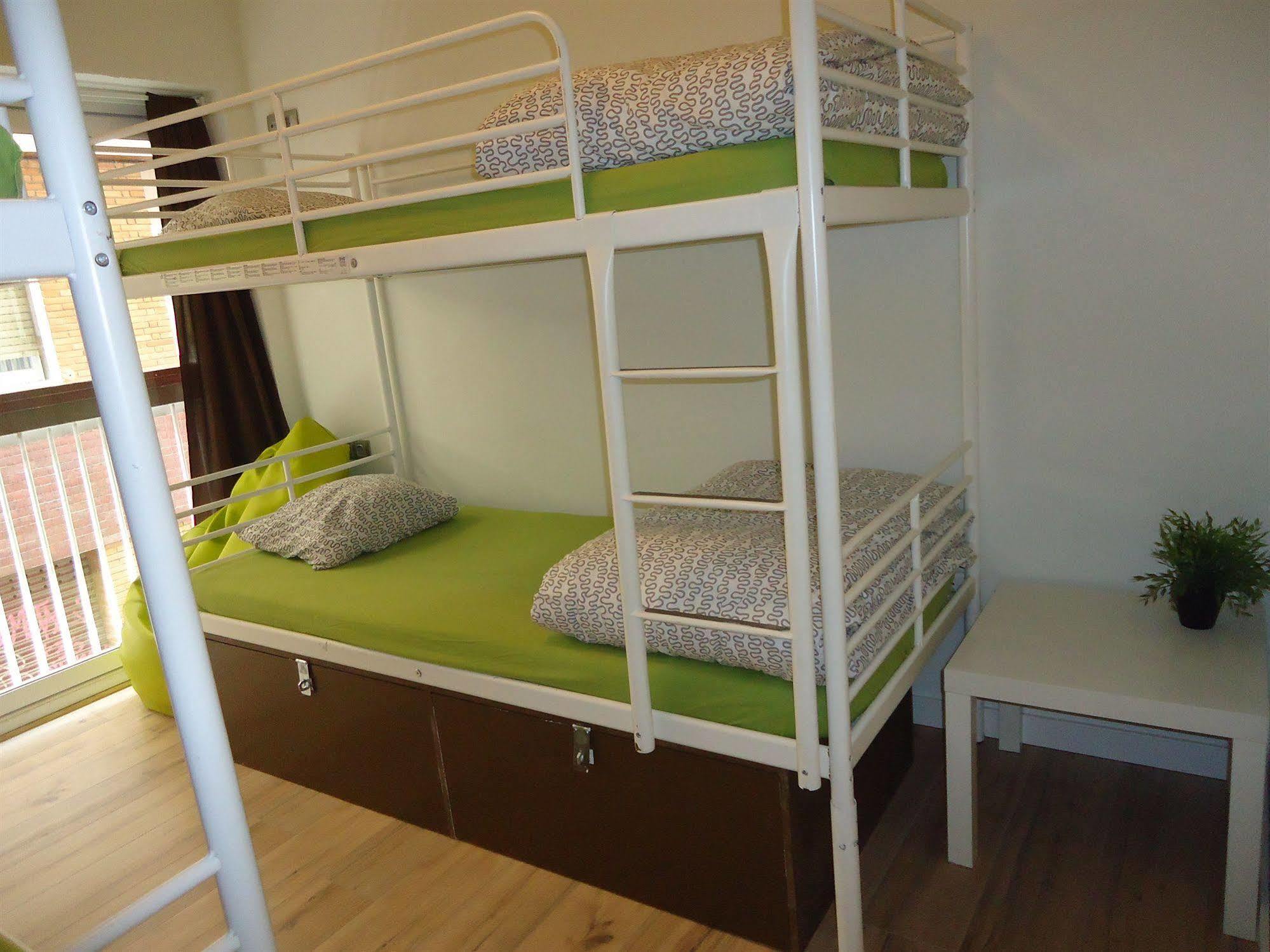 Gracia City Hostel Barcelona Exteriér fotografie A bunk bed